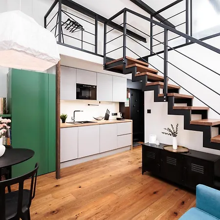 Cozy Mezzanine - Old Town - By Upstairs Appartement